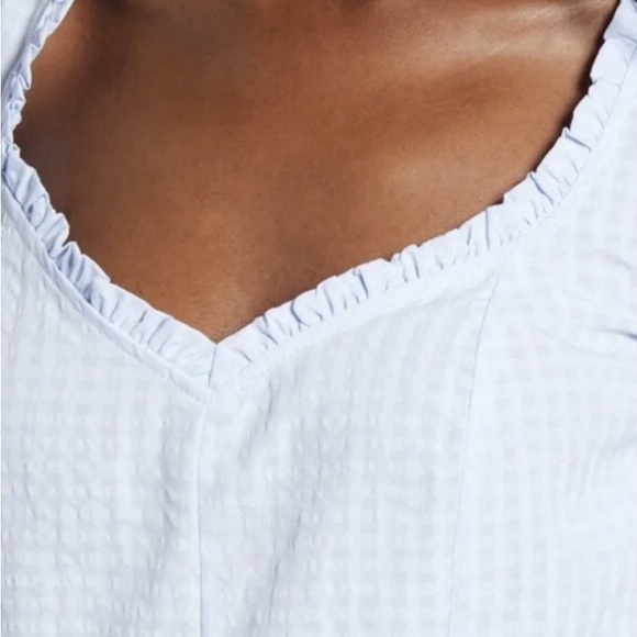 025 - TOPSHOP Light Blue Gingham
Sweetheart Neck Ruffle Puff Sleeve Crop Top 2 - Picture 11 of 12